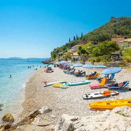 빌라 Iremia Astrakeri